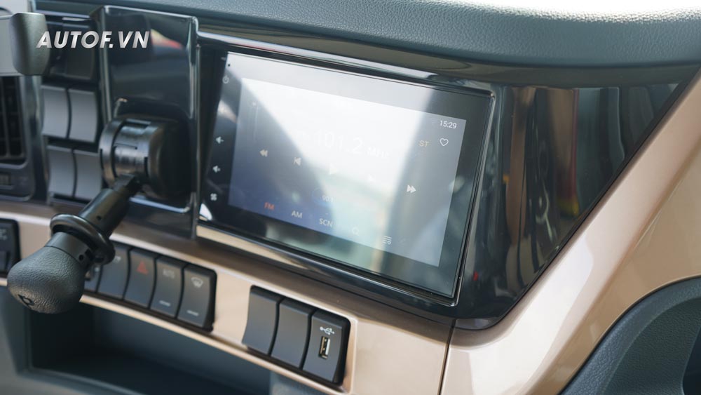 Xe ben Chenglong 4 chân H7 390HP Thùng U 15 Khối (Cầu Dầu)